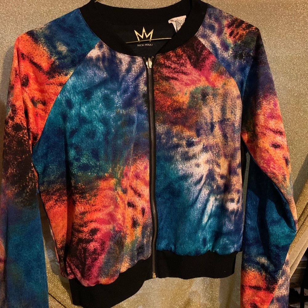 Nicki Minaj sweater
